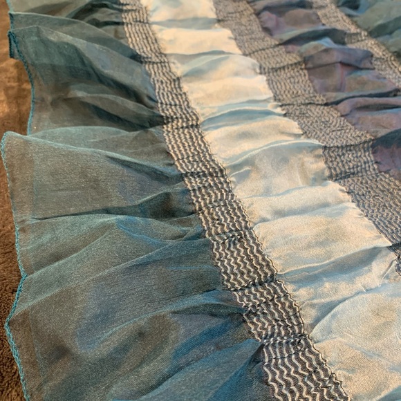 Infinity Loop Scarf Wrap Up Blue Iridescent Tones Ruffle Organza - Picture 6 of 7